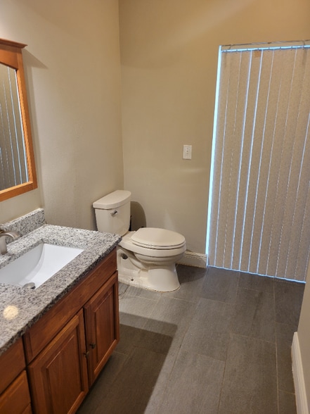 Building Photo - 2108 Shirewood Ct