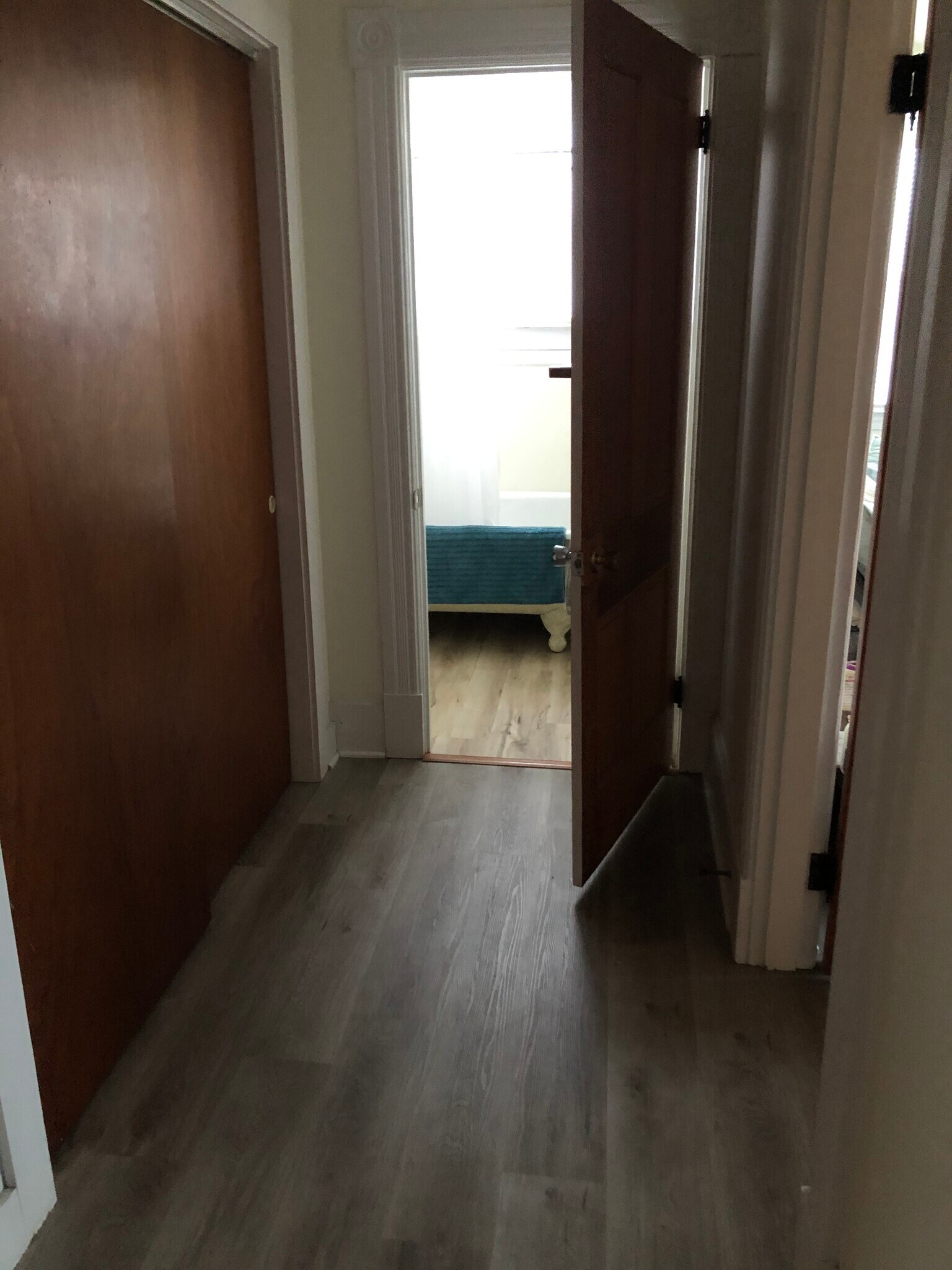 Building Photo - 701 Market St