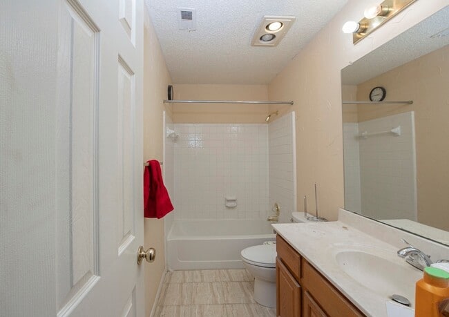 Building Photo - 7405 Stoney Point Dr