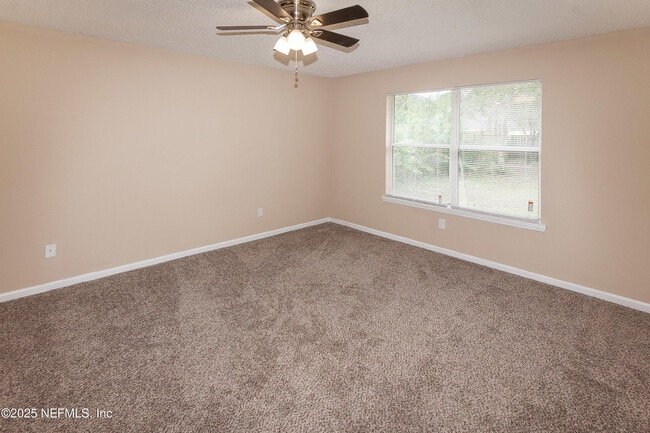 Building Photo - 1282 Summit Oaks Dr E