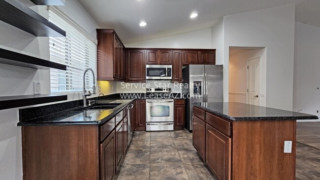 Building Photo - 36243 N Mirandesa Dr