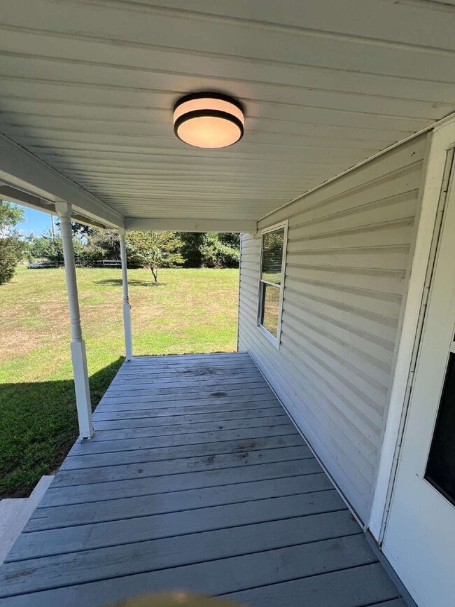 Building Photo - Charming 2-Bedroom Home Plus Bonus Attic S...