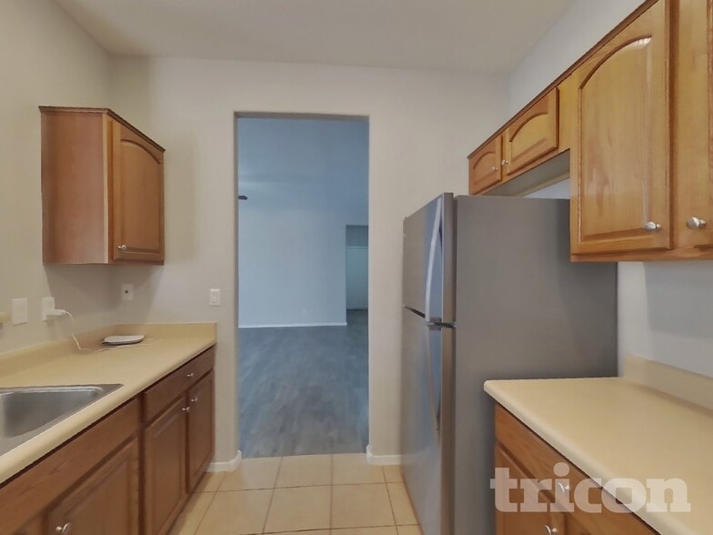 Building Photo - 7310 W St Charles Ave