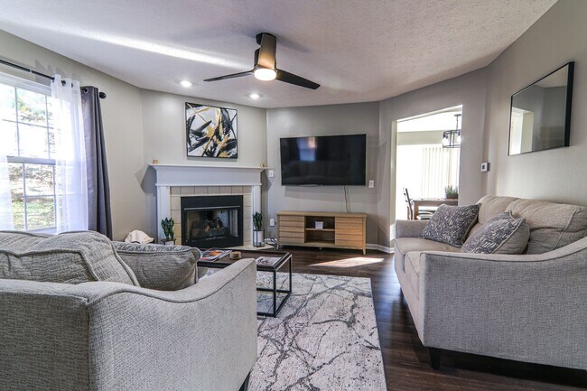 Building Photo - Fort Harrison State Park 4Bed Spacious Retreat