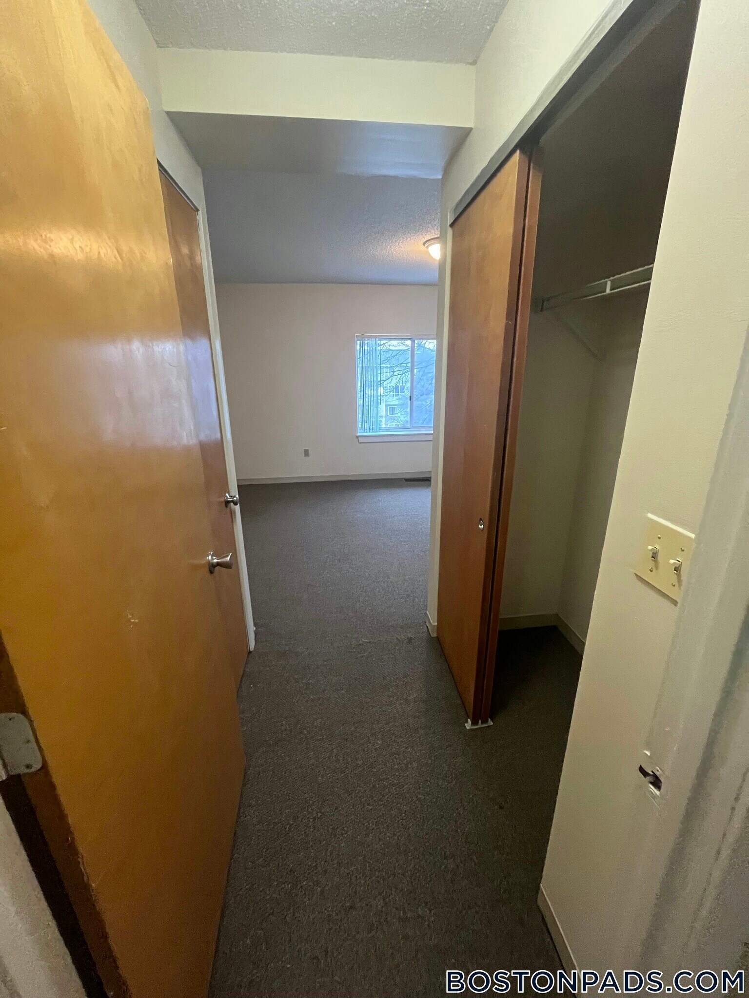 Building Photo - 152 N Beacon St