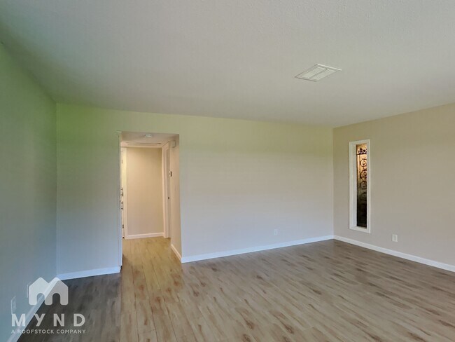 Building Photo - 2336 Villanova Cir
