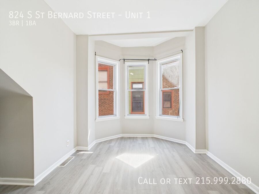 Building Photo - 824 S St Bernard St