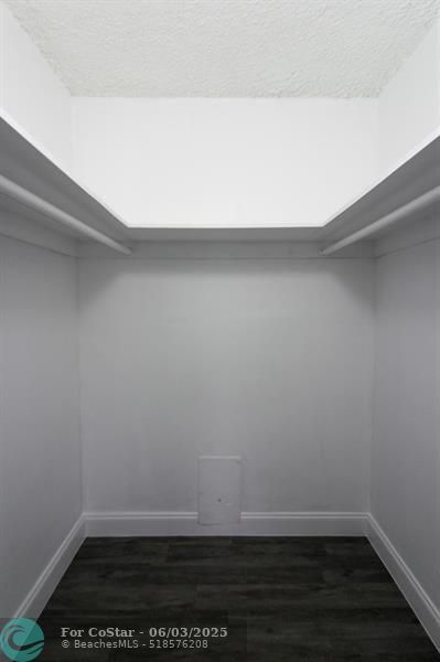 Building Photo - 9159 SW 77th Ave