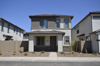 Building Photo - 1306 W Sparrow Dr