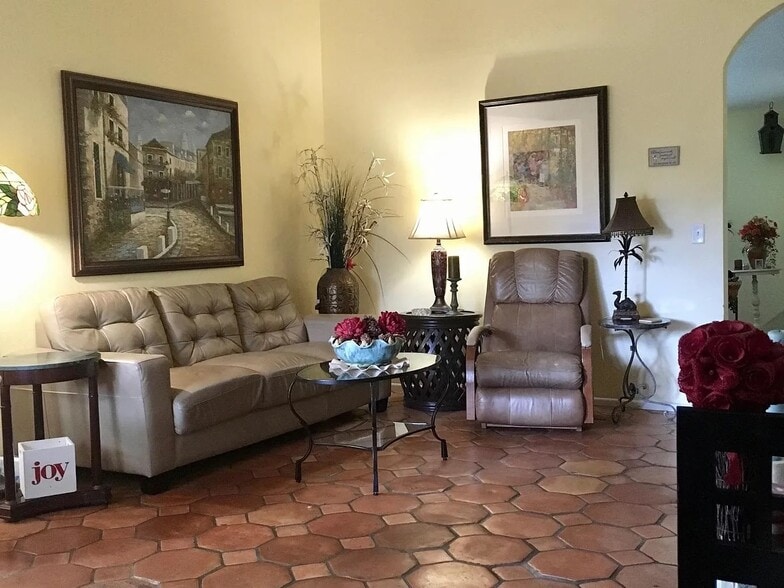 Building Photo - 112 Avenida Dolores