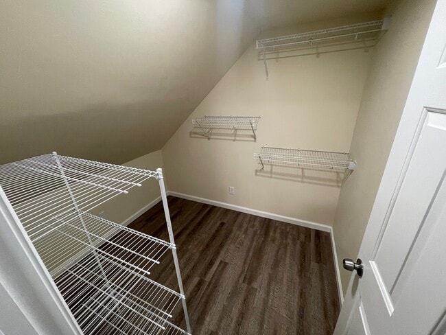 Building Photo - 2600 Duanesburg Rd