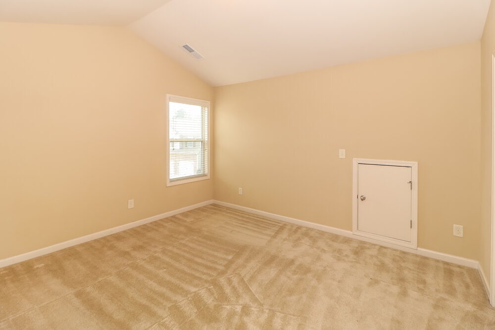 Building Photo - 831 Collingsworth Ln NE