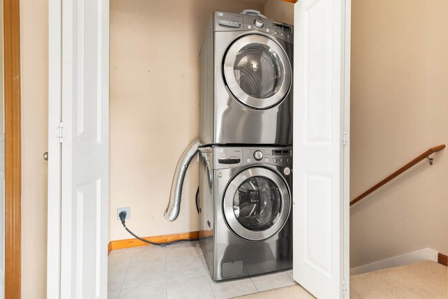 Building Photo - 14539 32nd Ave NE