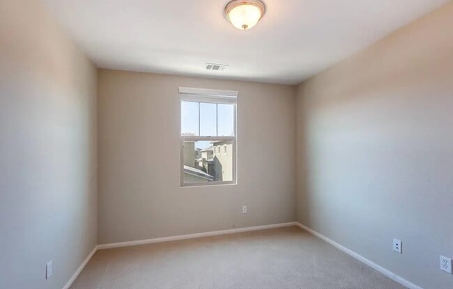 Building Photo - 1819 Lavender Ln