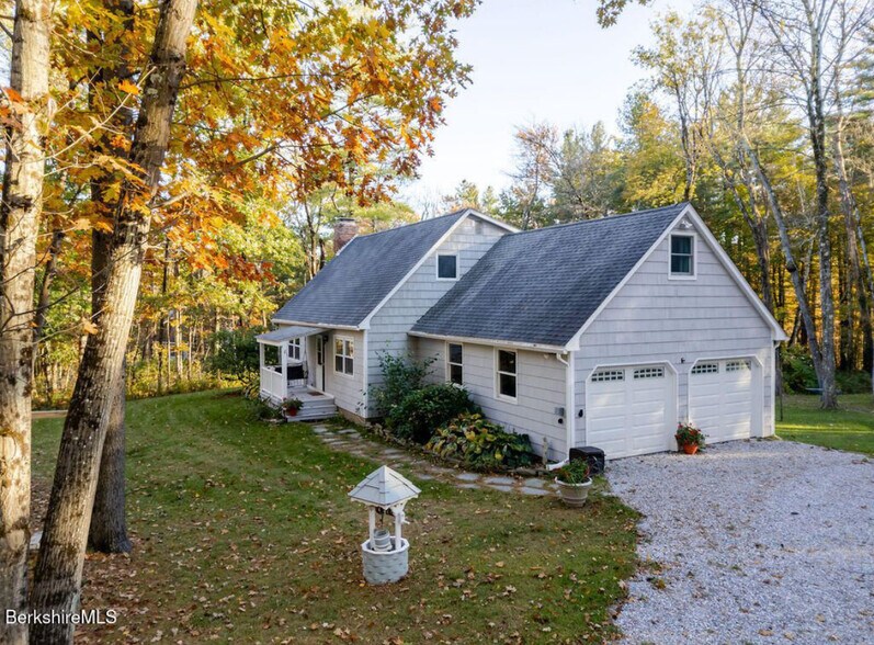 Primary Photo - 230 Middle Rd