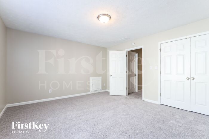 Building Photo - 797 Rockfount Way