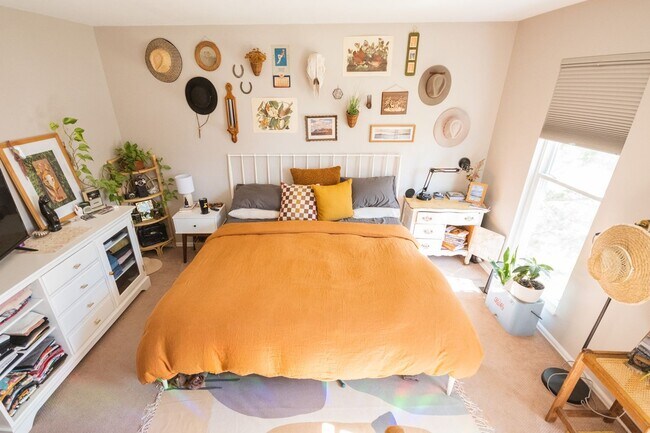 Building Photo - BEAUTIFUL 4 BEDROOM / 3 BATH HOME IN LAFAY...