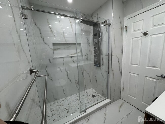 Building Photo - 22 Briarwood Ct