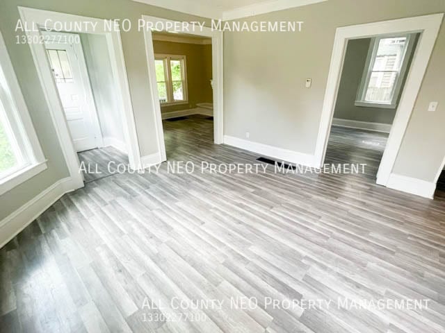 Building Photo - 3717 Archwood Ave