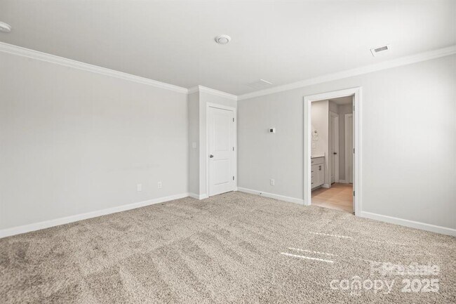 Building Photo - 2131 Belterra Dr