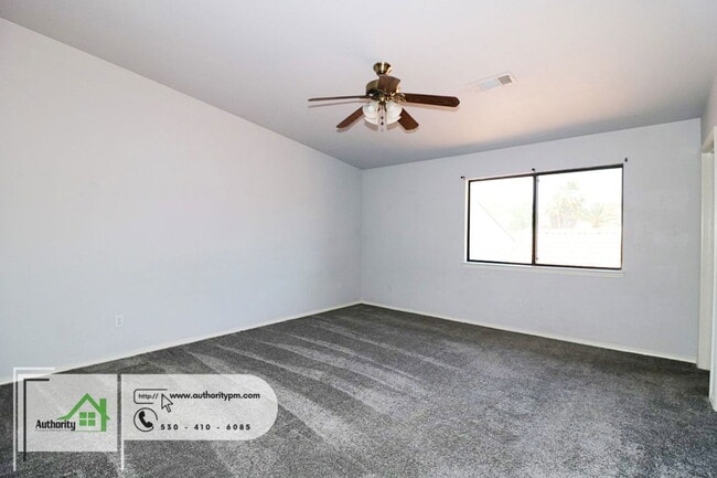 Building Photo - 727 Flower Ash Ln