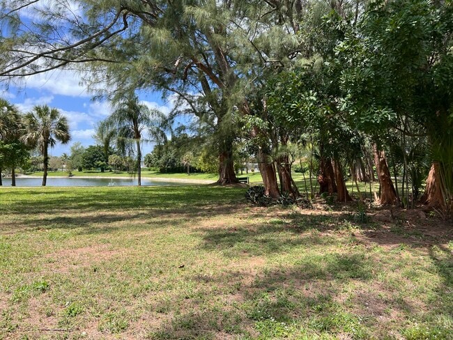 Building Photo - 21911 Lake Forest Cir