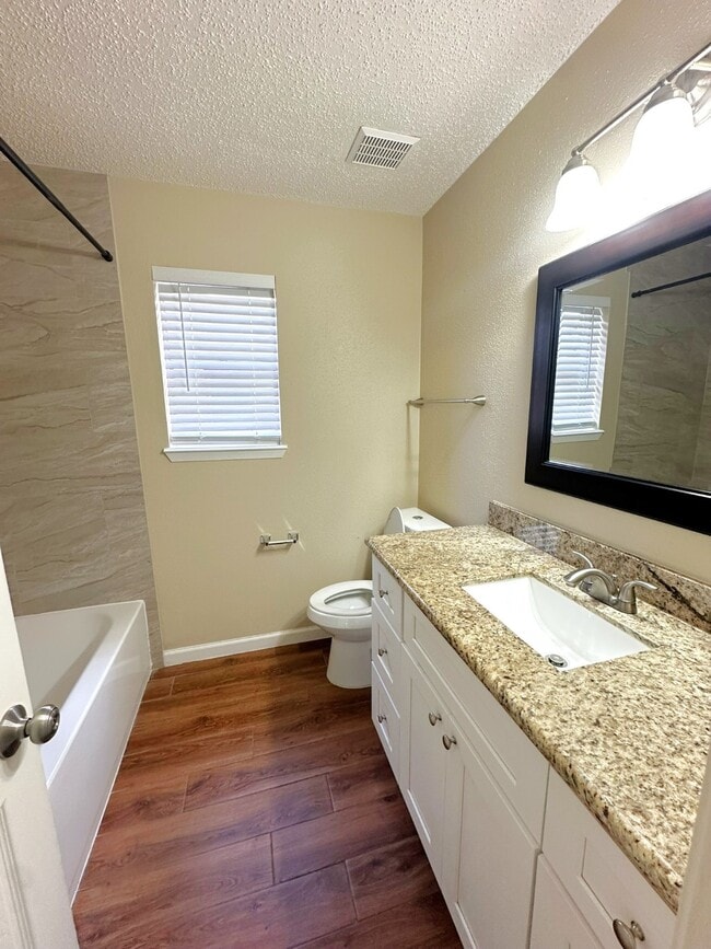 Building Photo - 22610 Leedstown Ln