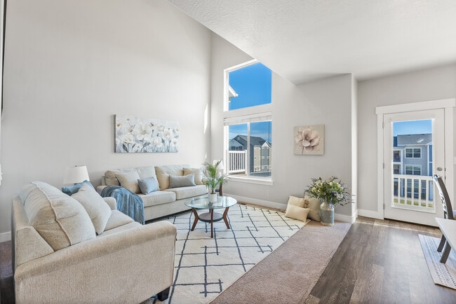 Building Photo - 14549 S Juniper Shade Dr