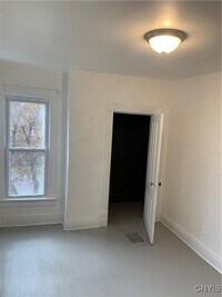 Building Photo - 301 Loomis Ave