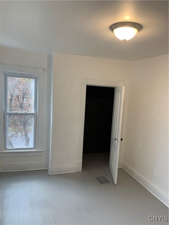 Building Photo - 301 Loomis Ave