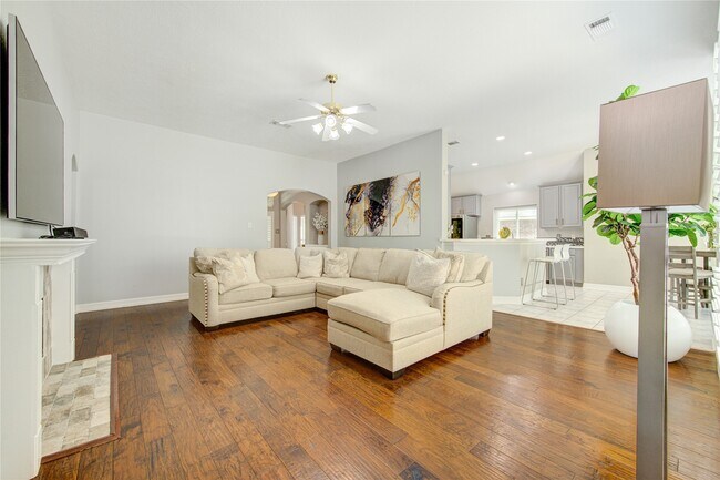 Building Photo - 14323 Rosehill Estates Ln