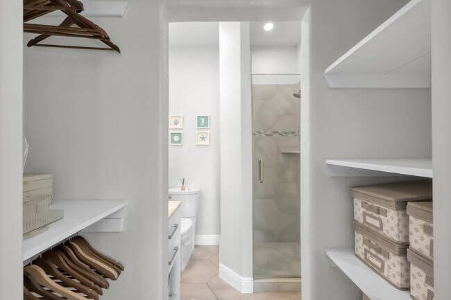 Building Photo - 98 Lindenberry Cir