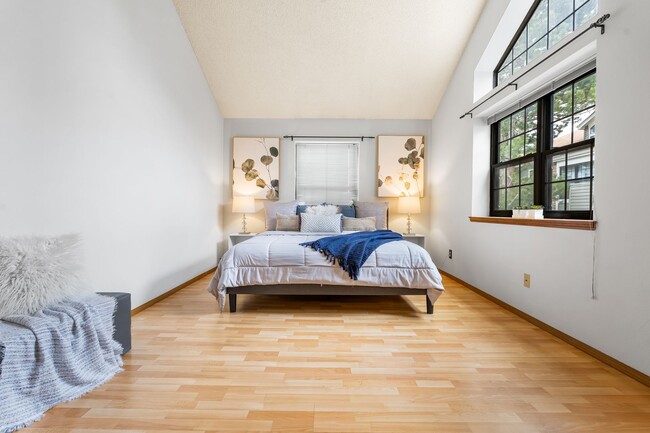 Building Photo - Bright and Spacious 2-Bedroom Condo + Loft...