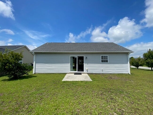 Building Photo - Charming 2 bed 2 bath home in Whitney Pines