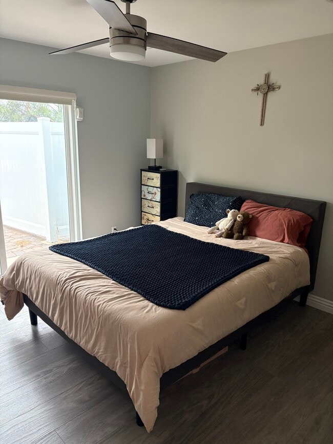 Building Photo - 148 Galsworthy St