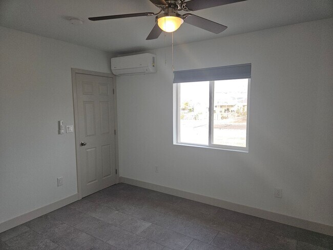 Building Photo - 183 Hacienda Loop