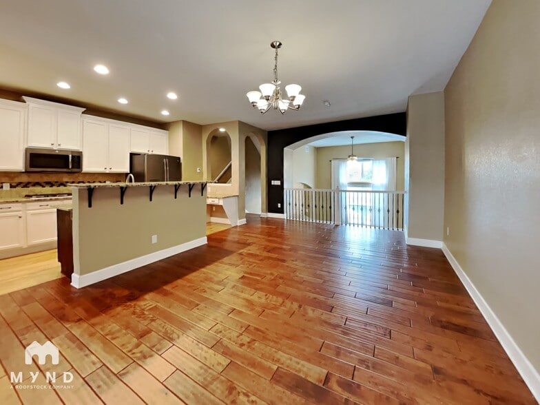 Building Photo - 3759 S Dayton Way