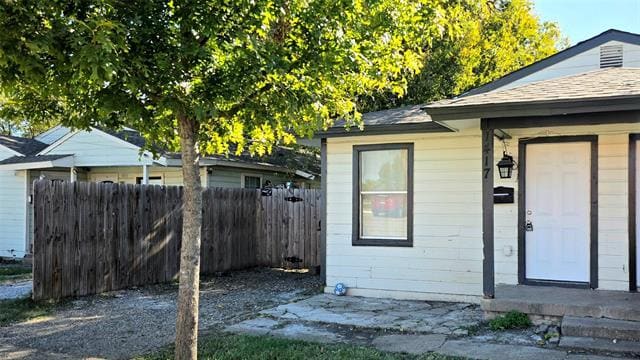 Building Photo - 1417 College St