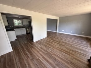 Building Photo - 1031 Fuller Ave