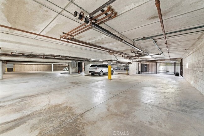 Building Photo - 237 Calliope St