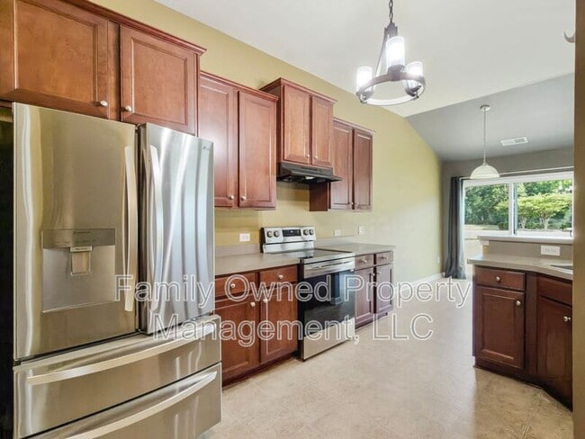 Building Photo - 266 Mayfield Dr