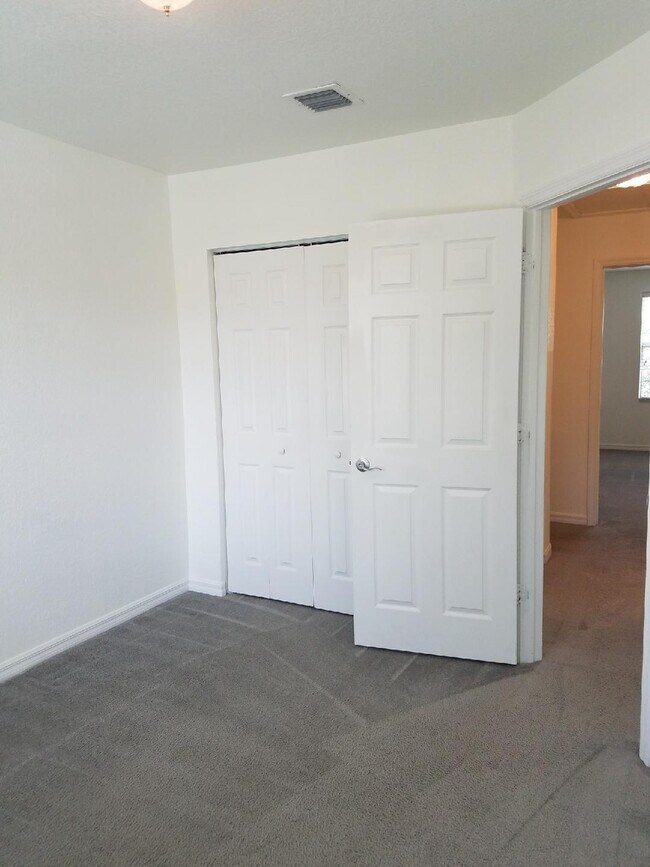 Building Photo - 22138 Majestic Woods Way