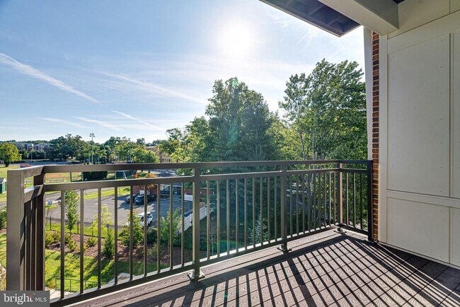 Building Photo - 10755 Fairgrounds Dr