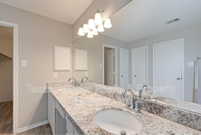 Building Photo - 5011 Redwing Brook Trail