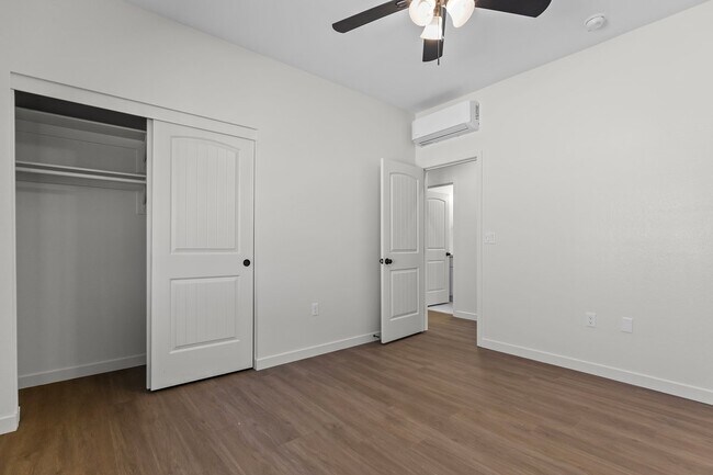 Building Photo - 17481 Granada Dr