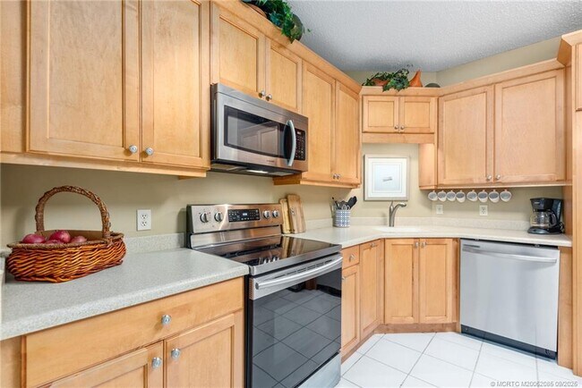 Building Photo - 12481 Harbour Ridge Blvd