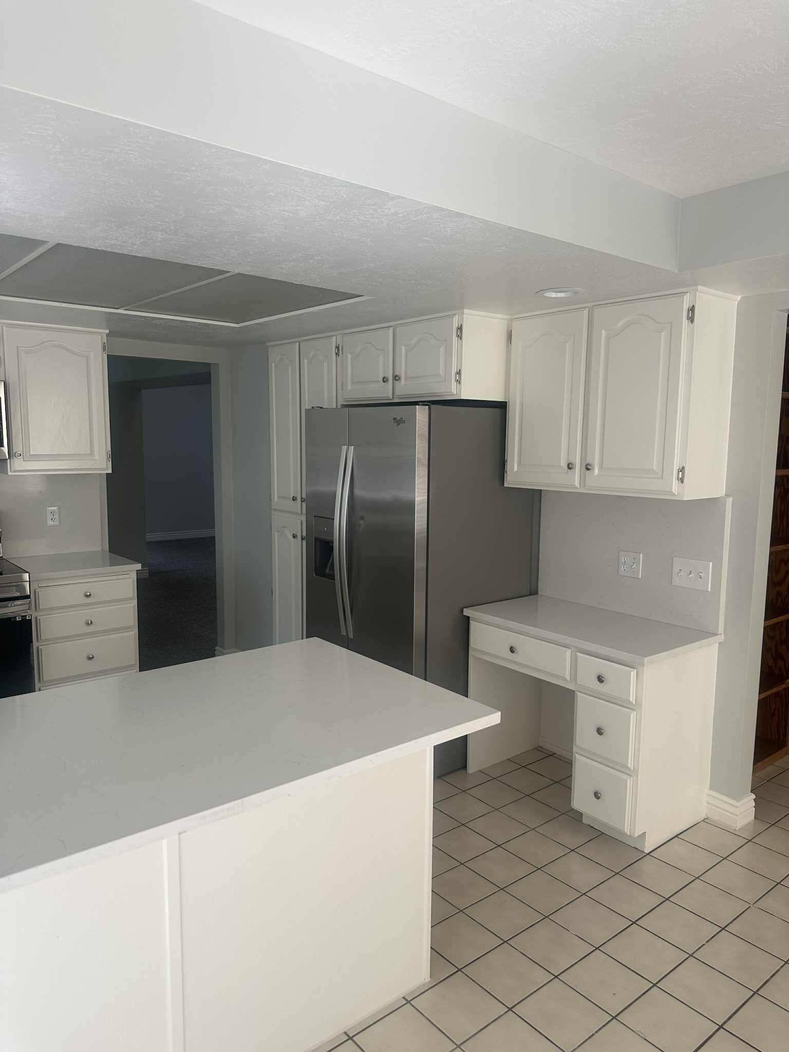 Updated kitchen - 9228 S Stone Point Pl