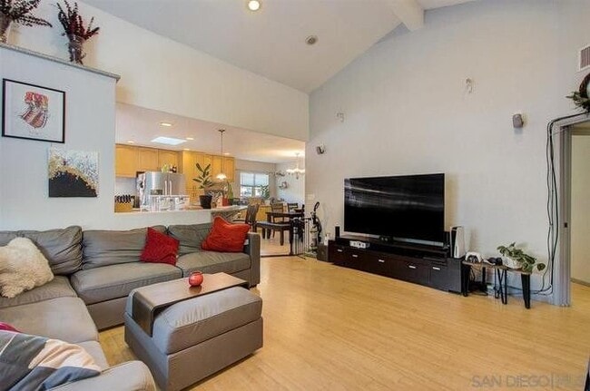 Building Photo - 5038 Savannah St