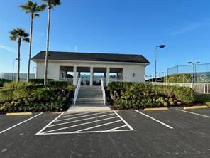 Building Photo - 2427 Caledonian St