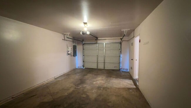 Building Photo - Coming Soon! Nice Apartment Home for Rent!